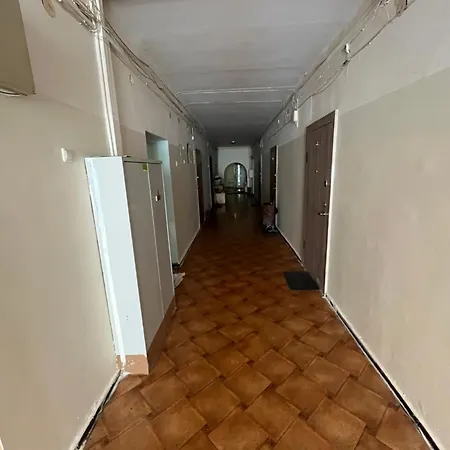 Room With Shared Wc Appartement *